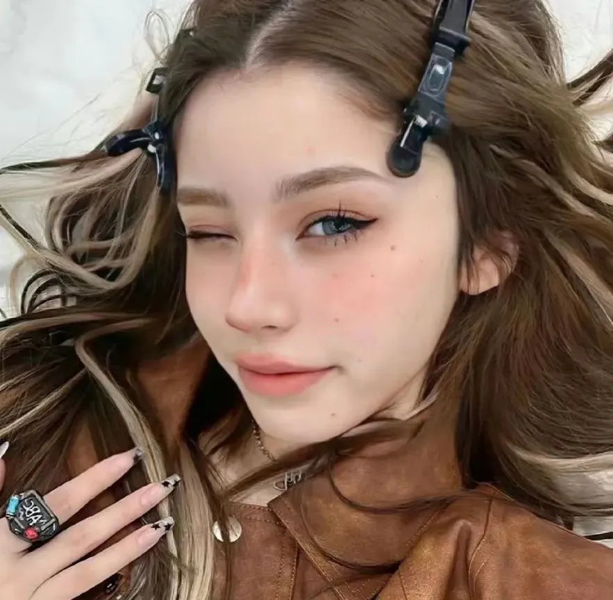世界上最快乐的女孩